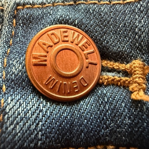 Madewell roadtripper style woman’s jeans. High rise stretch size 27 inseam 27”. - Picture 5 of 6